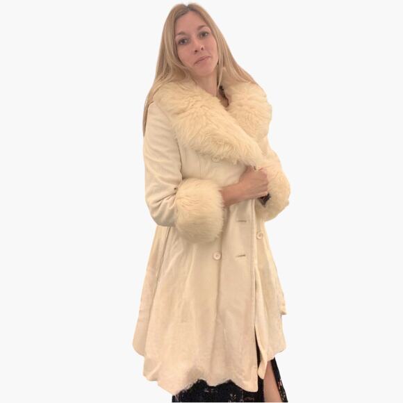 70's Vintage Cream Penny Lane Coat with Fur Collar size S/M Wool Shearling
